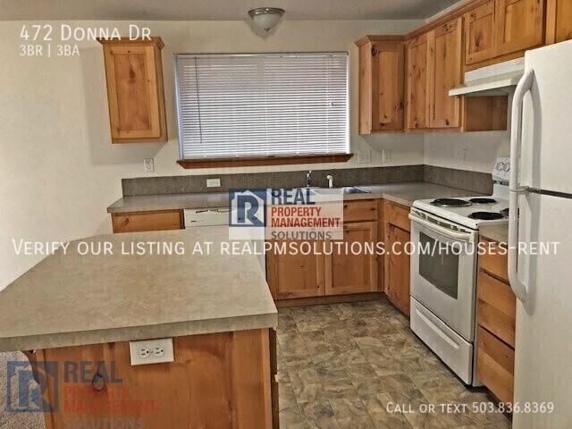 Building Photo - 472 Donna Dr