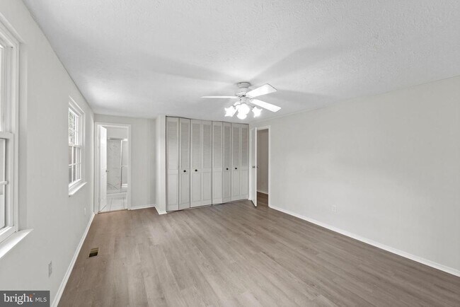 Building Photo - 12312 Streamvale Cir