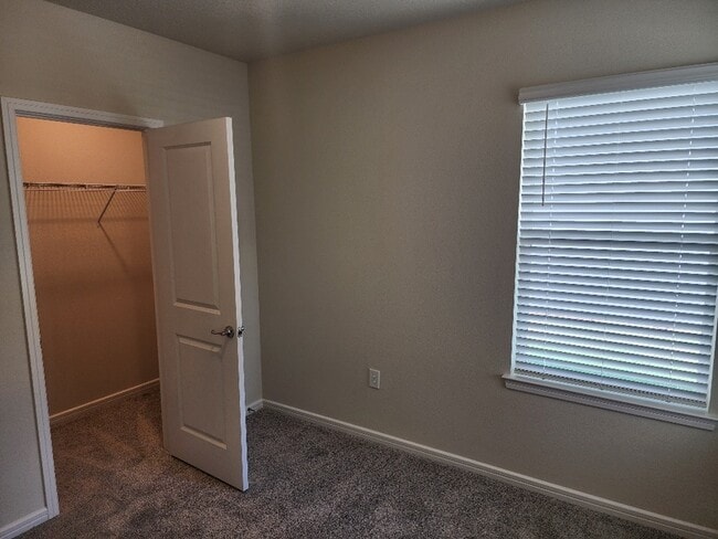 Building Photo - 1634 Delightful Dr