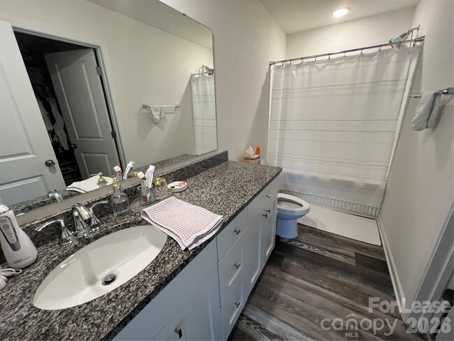 Building Photo - 19505 Meridian St