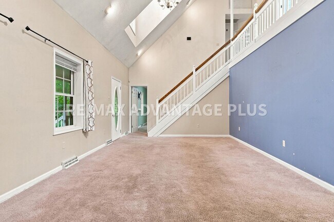 Building Photo - 56 Holland Rd