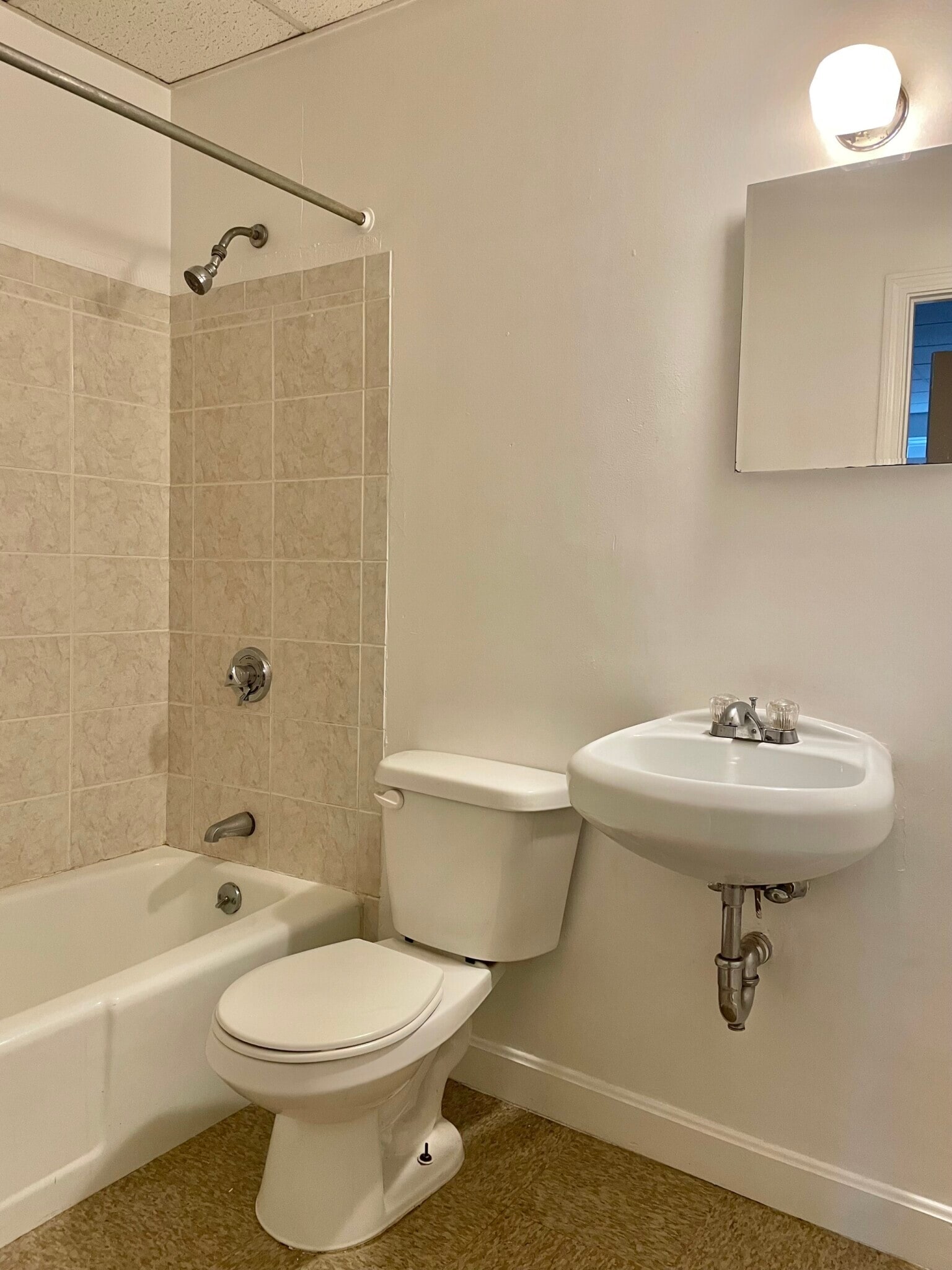 Building Photo - 272 Newbury St