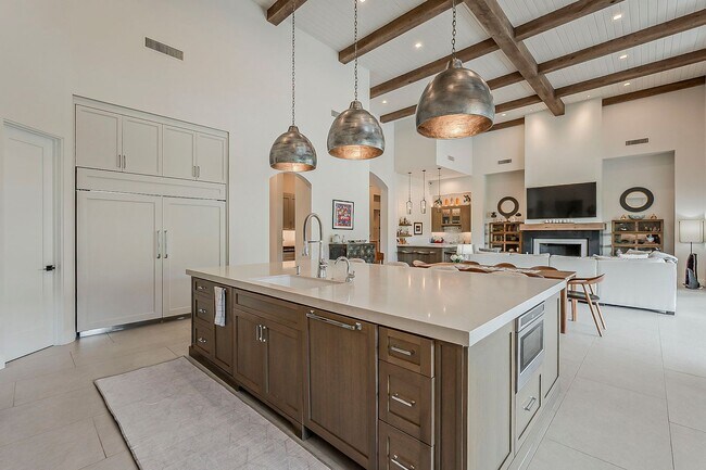 Building Photo - Luxury Home ready for January Move-in