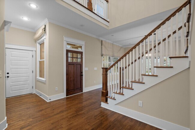 Building Photo - 311B 54th Ave N