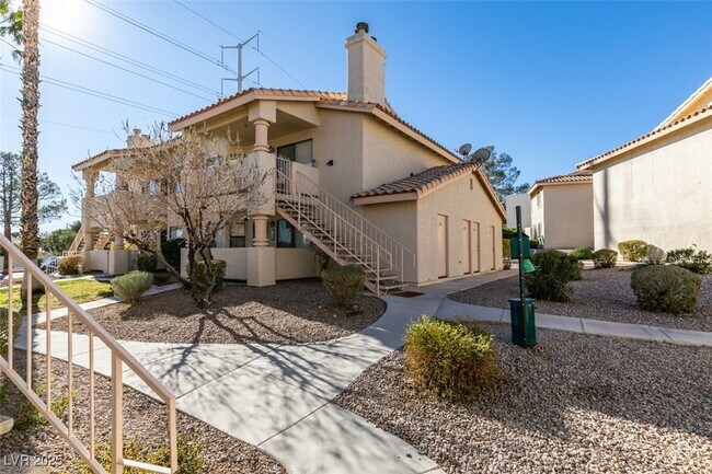 Building Photo - 1005 Sulphur Springs Ln