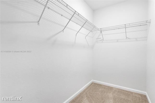 Building Photo - 3 br, 2 bath House - 2445 SE 10Th Street