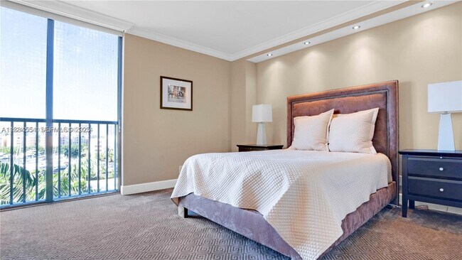 Building Photo - 19707 Turnberry Way