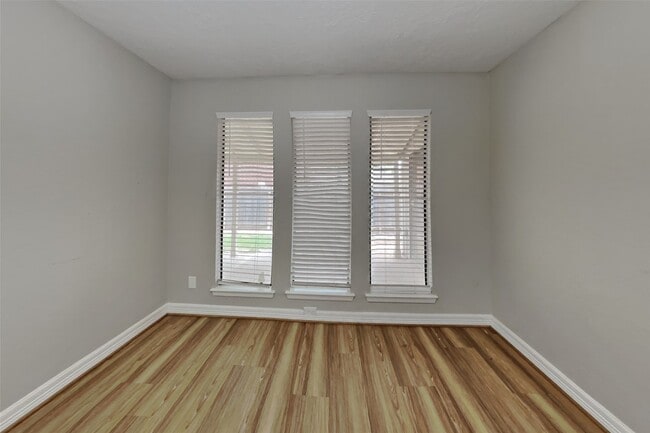 Building Photo - 6214 Arcadian Shores Dr