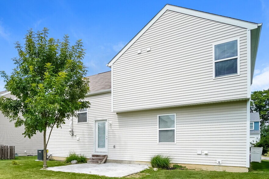 Building Photo - 139 Glen Crossing Dr