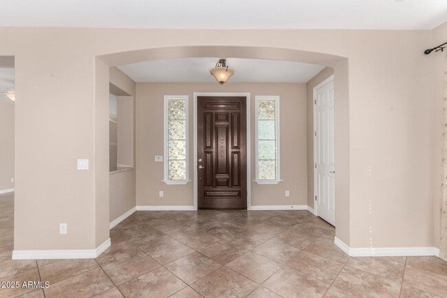 Building Photo - 2585 E Carob Dr