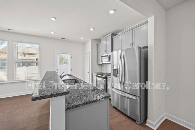 Building Photo - 1245 Pebble Grove Dr