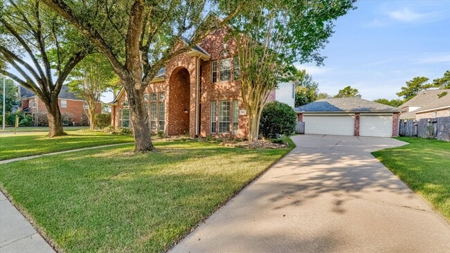 Building Photo - 15603 Twisting Springs Dr