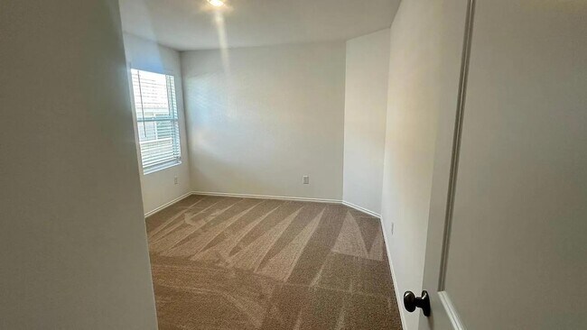 Building Photo - 121 Tofalla