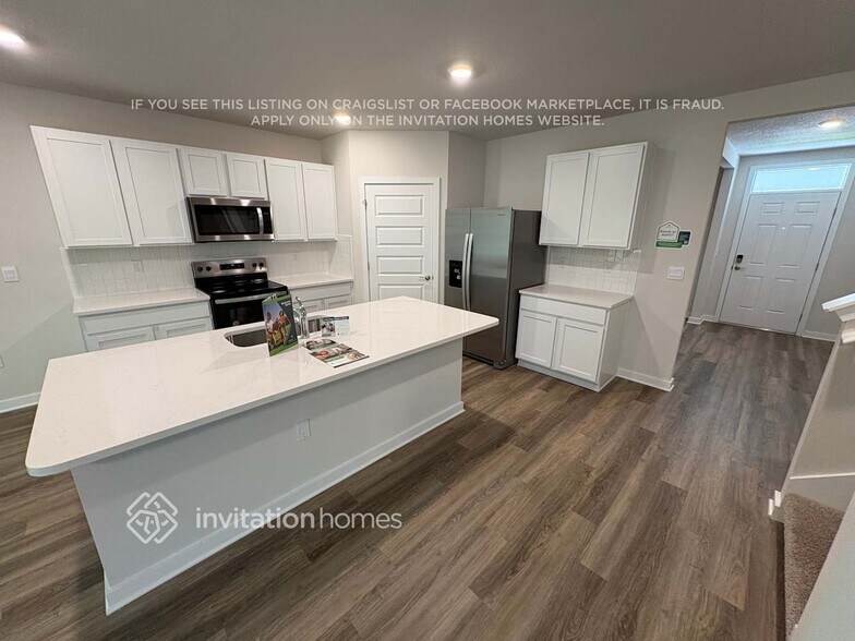 Building Photo - 18307 Wheathouse Pl
