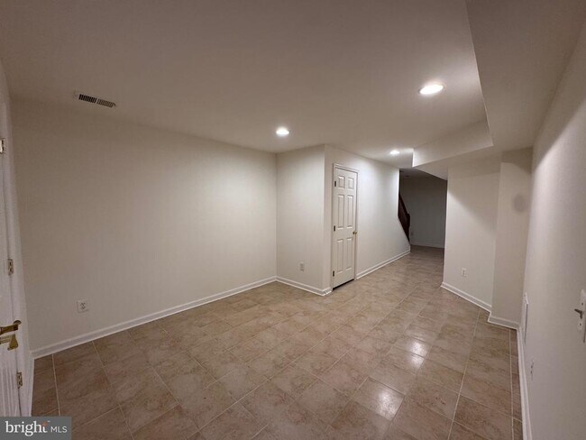 Building Photo - 8561 Barrow Furnace Ln