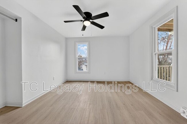 Building Photo - 1013 N 15th St