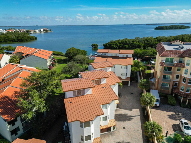 Primary Photo - 1593 Pinellas Bayway S