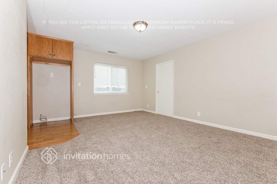 Building Photo - 1214 Cresthaven Dr