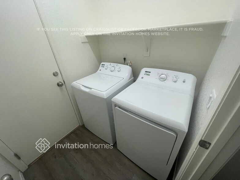 Building Photo - 2699 W Camp River Rd