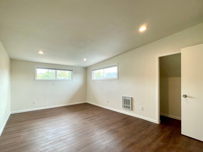 Building Photo - Great Home For Rent