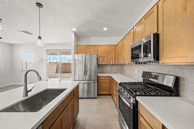 Building Photo - 4433 E Rock Daisy Ln