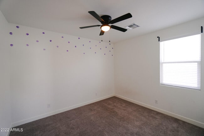 Building Photo - 531 E Bamboo Ln