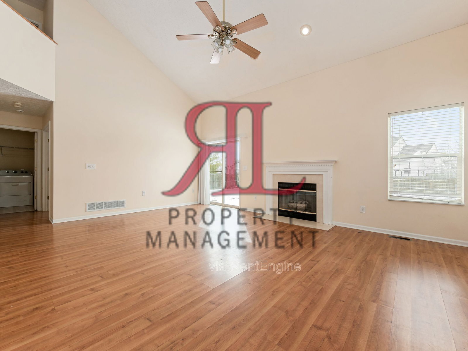 Building Photo - 5567 Hillbrook Dr