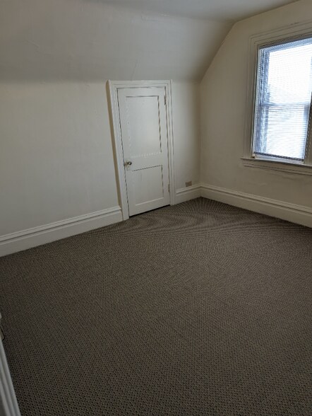 Building Photo - 316 2nd St