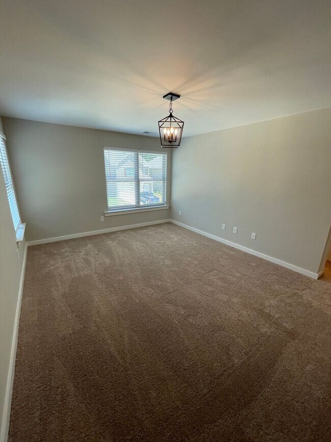 Building Photo - Home for Rent in Calera, AL!!! View with 48 Hours Notice!