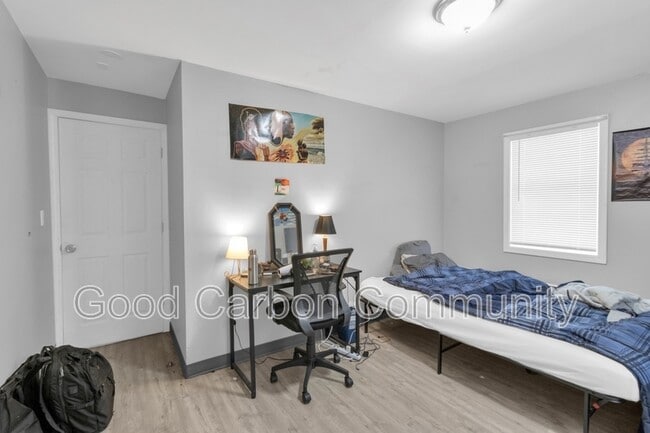 Building Photo - 48 Water St