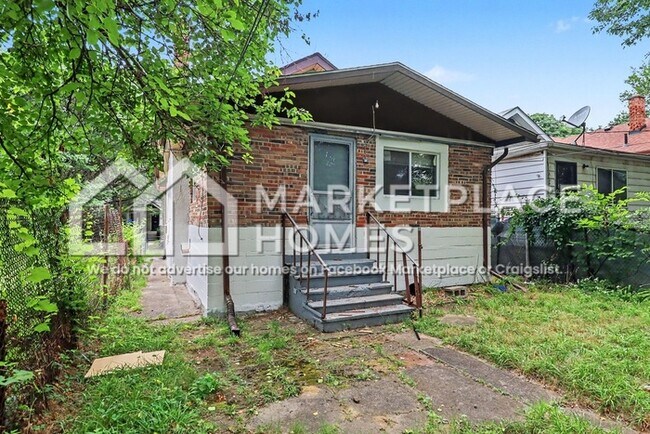 Building Photo - 15560 LaSalle St