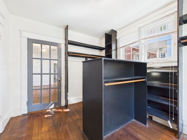 Building Photo - 4222 Chamberlayne Ave