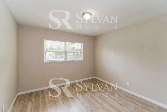 Building Photo - One-level living at its best