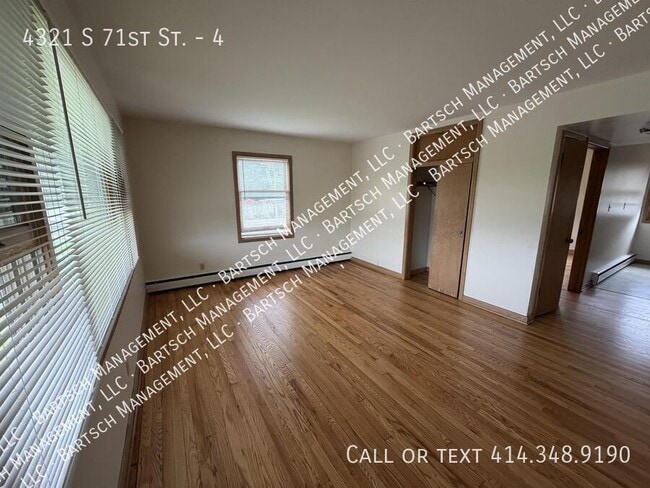 Building Photo - 4321 S 71st St
