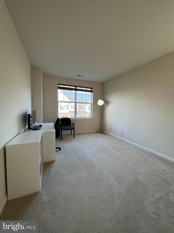 Building Photo - 162 Serenity Court