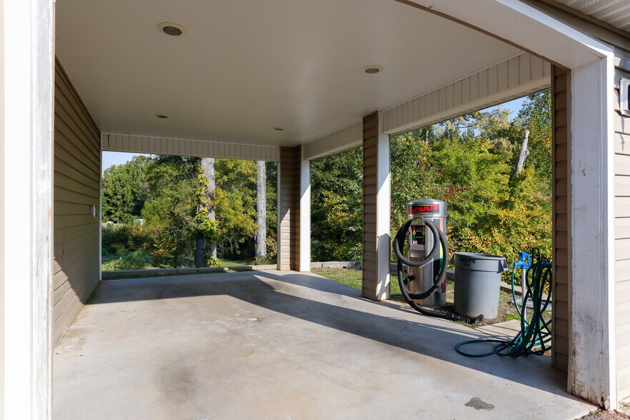 The Grand on Julian 9000 Grandeur Dr. Salisbury NC 28146 Apartment