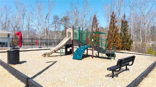 Building Photo - 5337 Burrus Ln