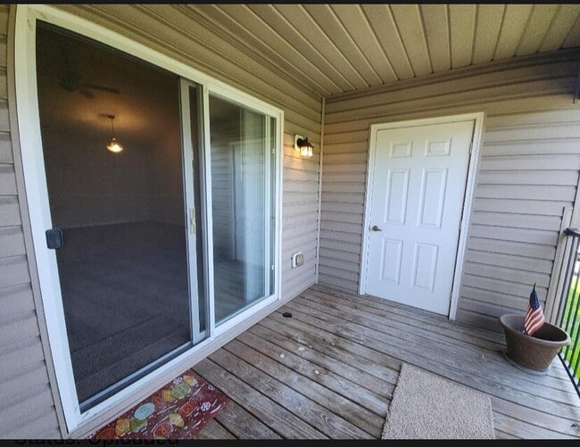 Building Photo - 6713 Dorothy's Creek