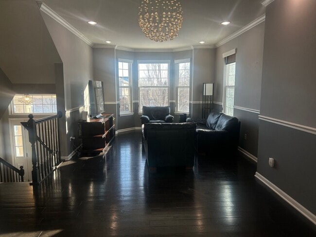 Building Photo - 2995 Henley Ln