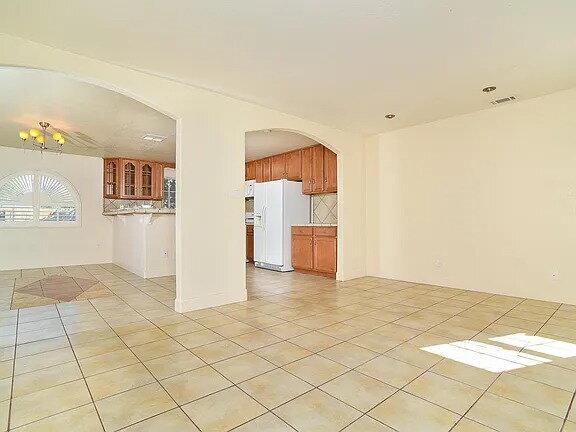 Building Photo - 6545 Vernace Way