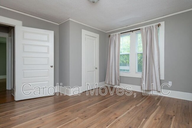 Building Photo - 306 Powell St