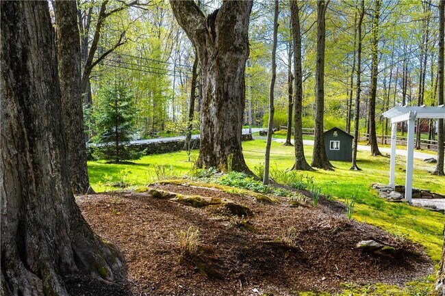 Building Photo - 56 S Rd