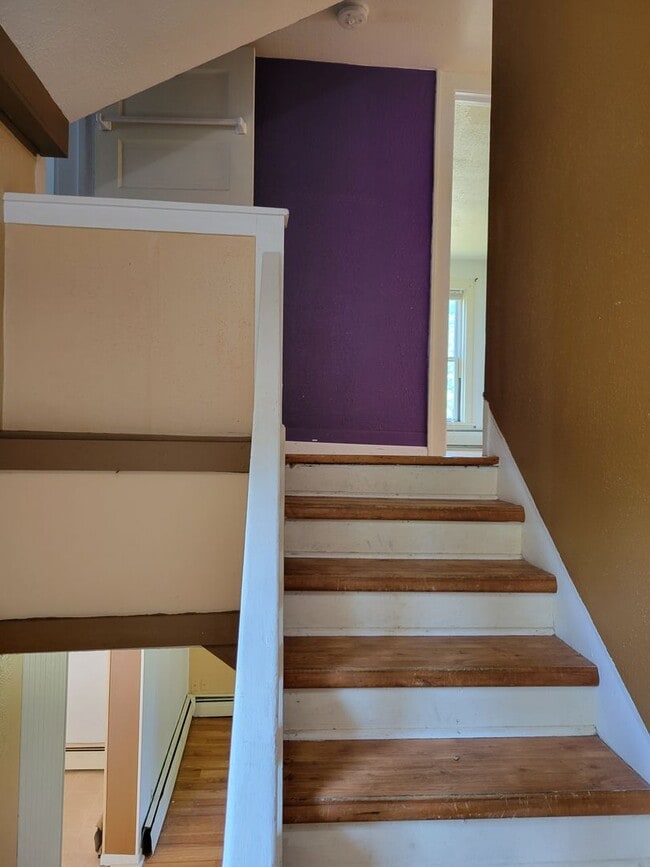 Building Photo - Single Family Home