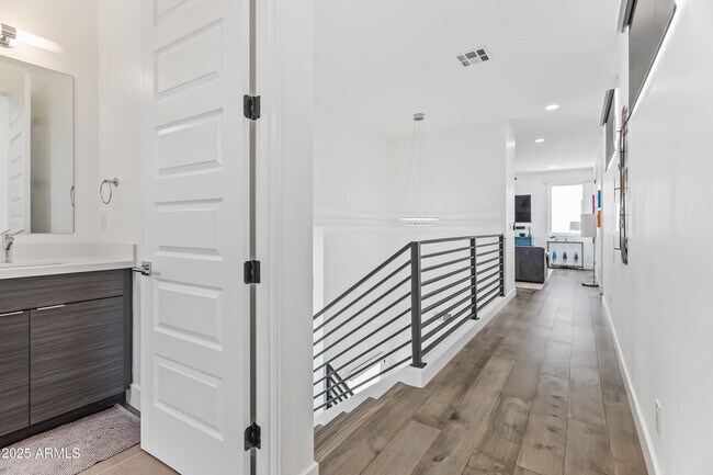 Building Photo - 3615 N Nicosia Cir