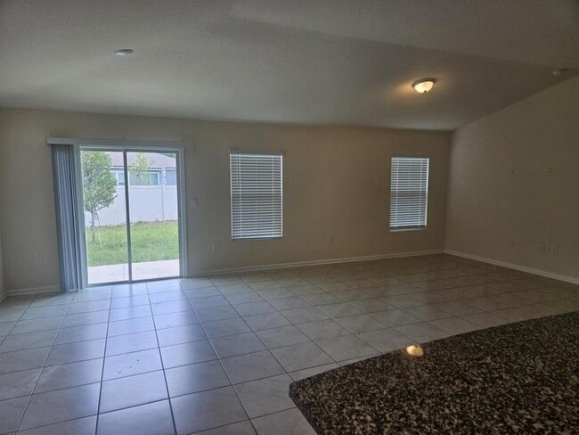 Building Photo - 75020 Trestle Ct