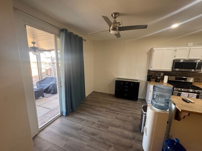 Building Photo - Beautiful Corner Lot