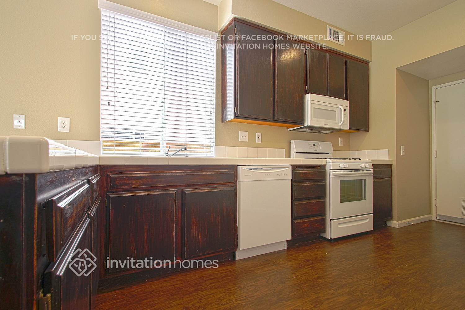 Building Photo - 15441 Martos Rd