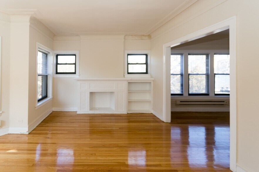 Building Photo - 1326 Oak Ave