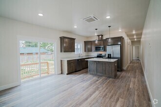 Building Photo - 544 K St