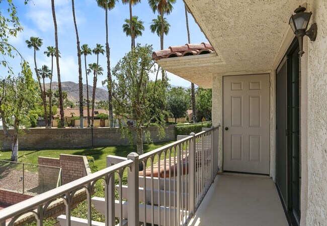 Building Photo - Stylish Palm Springs Condo with Private Po...